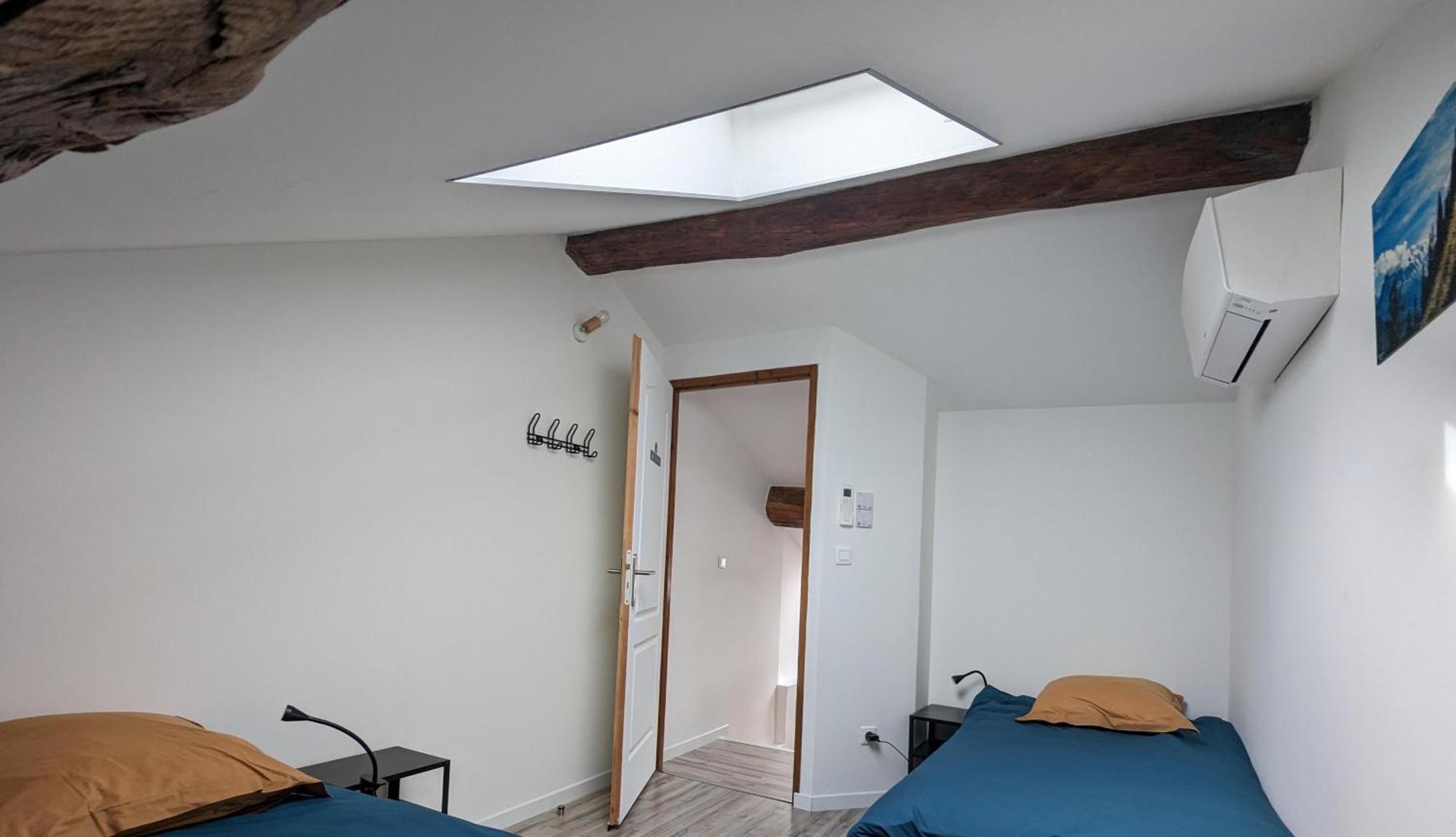 Ferienwohnung Le Cinoche, Cocon Sous Les Toits Pont-de-Vaux Exterior foto